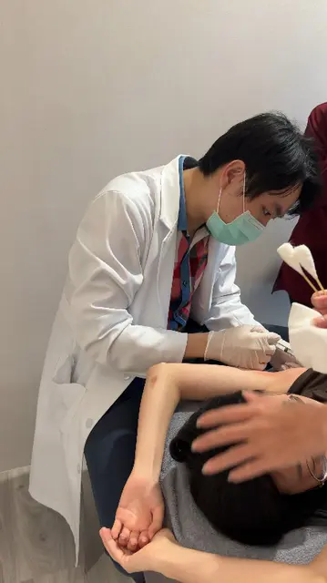 蔡思嘉醫師施打肉毒止汗